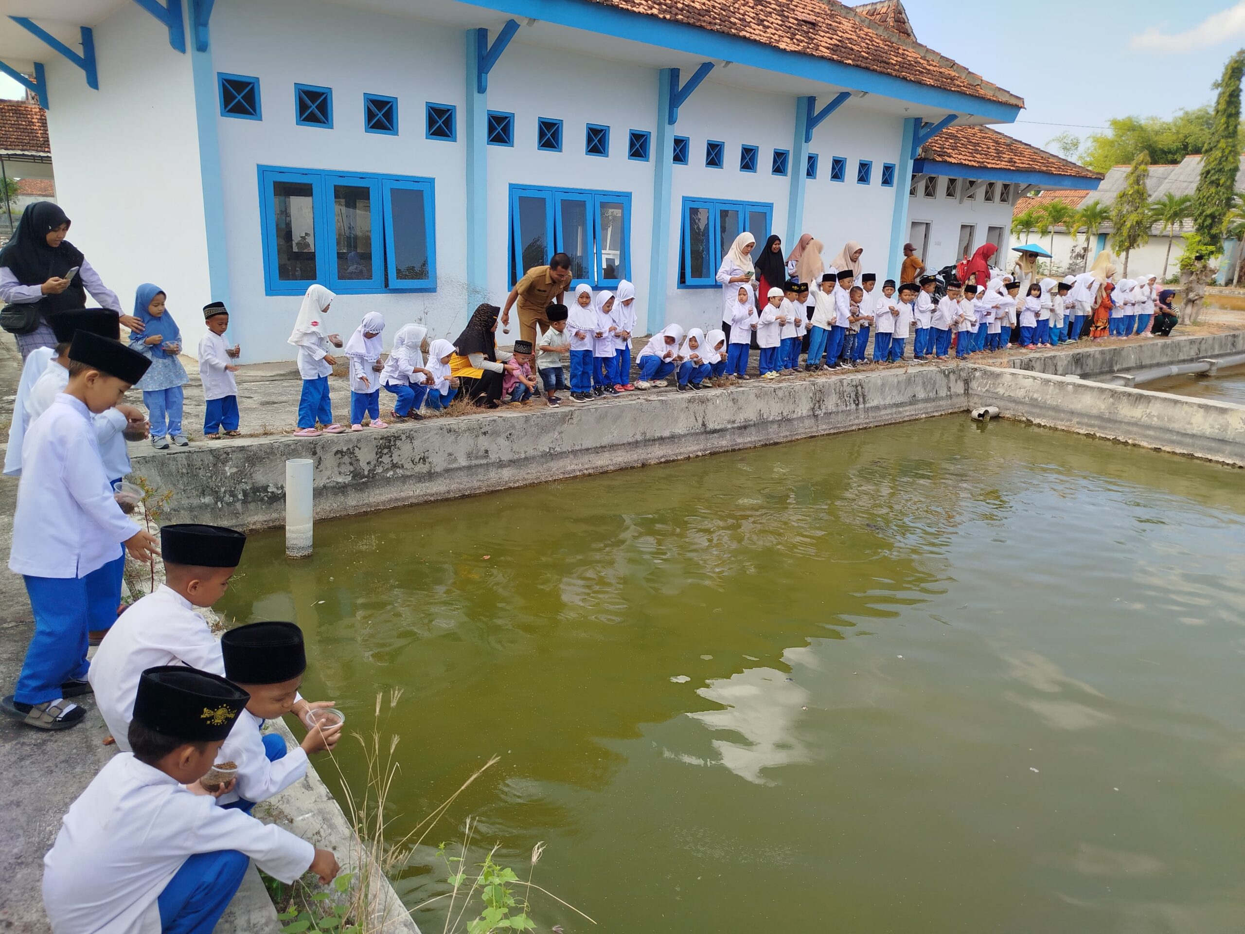 pengenalan ikan - Dinas Perikanan Kabupaten Pamekasan